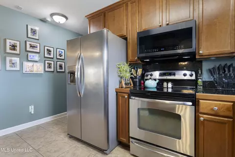 Kitchen - 21392 Edgewood Dr, Saucier, MS 39574 photo 3 of 3