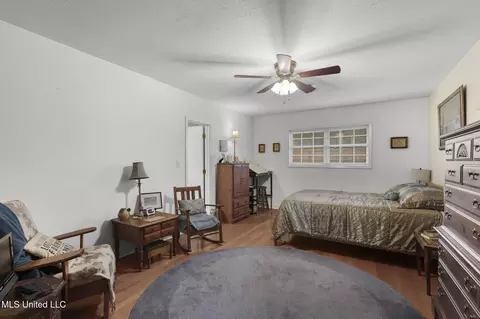 Bedroom - 5420 Marblehead Dr, Jackson, MS 39211 photo 6 of 7