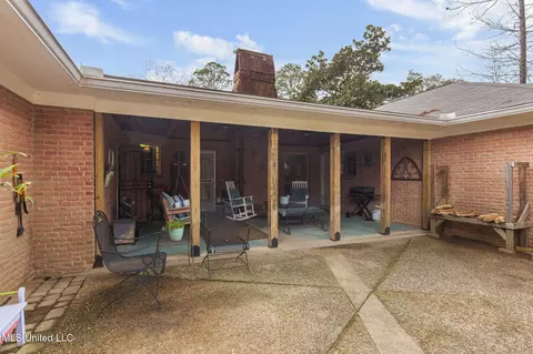 Exterior - 5420 Marblehead Dr, Jackson, MS 39211 photo 6 of 7