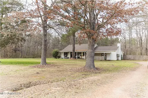 2596 Tank Rd, Terry, MS 39170