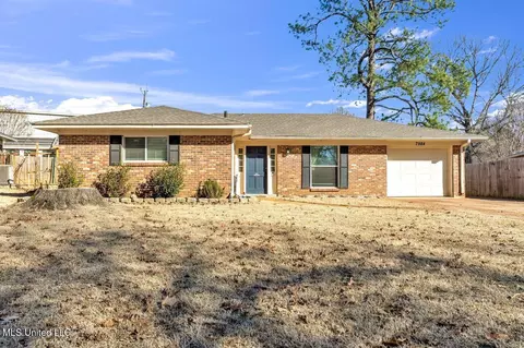7984 Charleston Dr, Southaven, MS 38671