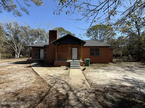 8356 Louisiana Ave, Gulfport, MS 39501