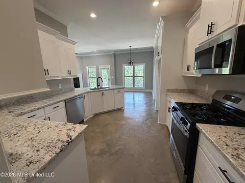 Entry Way - 589 Mt Zion Rd, Wesson, MS 39191 photo 4 of 4