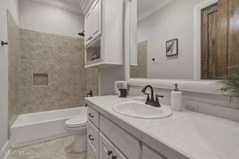 Bath - 108 Wingspan Way, Madison, MS 39110 photo 1 of 5