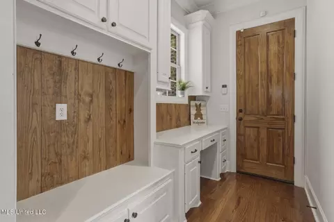 Entry Way - 108 Wingspan Way, Madison, MS 39110 photo 3 of 3