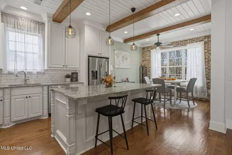 Kitchen - 108 Wingspan Way, Madison, MS 39110 photo 2 of 5
