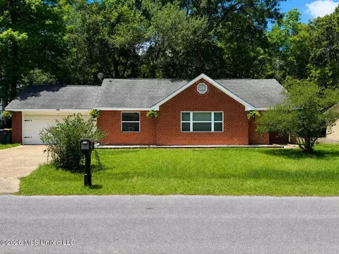 3225 Riverbend Rd, Moss Point, MS 39562