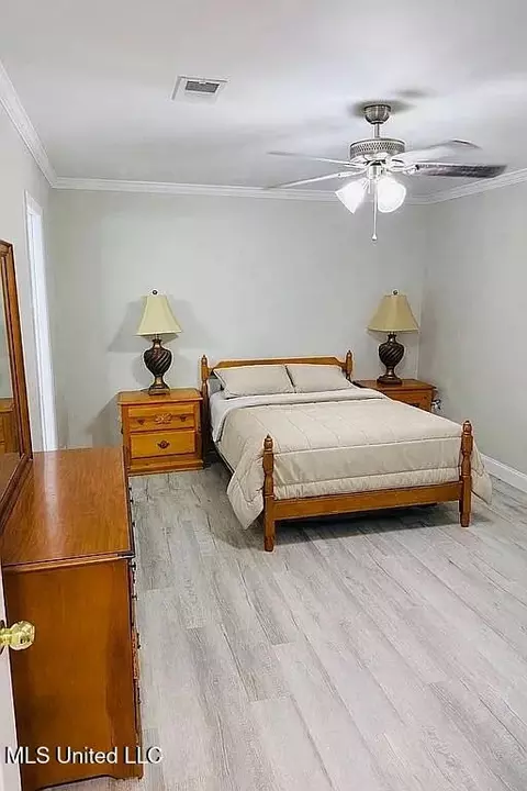Bedroom - 3225 Riverbend Rd, Moss Point, MS 39562 photo 1 of 2