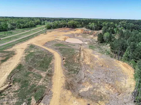 20859 E Ms 278, Batesville, MS 38606 photo 15