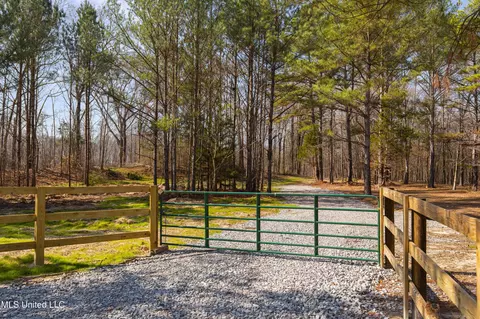 0186 Potluck Rd, Canton, MS 39046 photo 2
