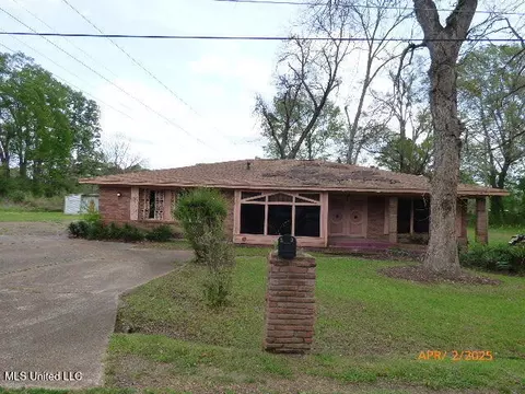 23 Green Acres Rd, Natchez, MS 39120