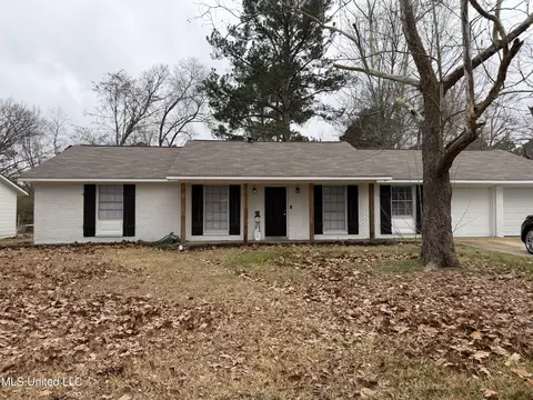 325 Valley Vista Dr, Jackson, MS 39211