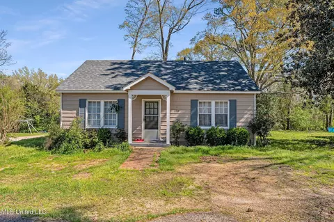 2314 Blount Ave, Prentiss, MS 39474
