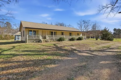 13131 New Zion Rd, Crystal Springs, MS 39059