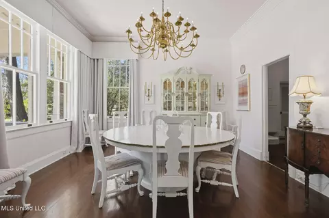Dining - 818 Pinehurst Pl, Jackson, MS 39202 photo 1 of 2