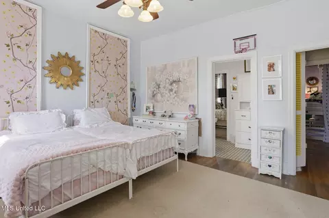 Bedroom - 818 Pinehurst Pl, Jackson, MS 39202 photo 2 of 6