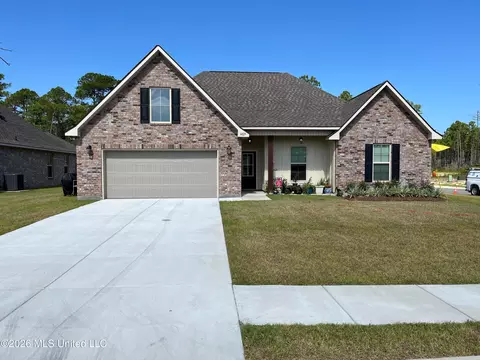 6025 Cardona Dr, Ocean Springs, MS 39564