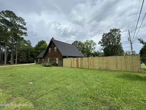 5109 Courthouse Rd, Gulfport, MS 39507