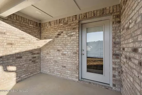 Exterior - 814 Stones Throw Dr, Brandon, MS 39042 photo 5 of 7
