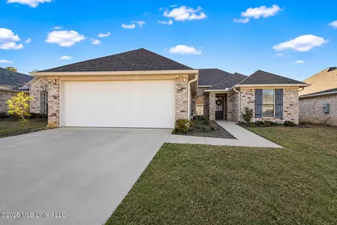 814 Stones Throw Dr, Brandon, MS 39042