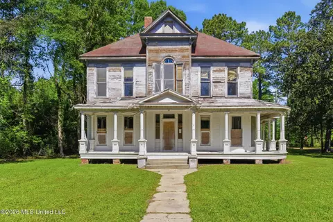 530 Buschman St, Hattiesburg, MS 39401
