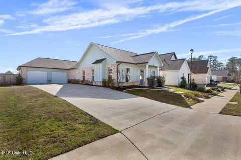 Other - 817 Long Leaf Cir, Brandon, MS 39042 photo 2 of 13