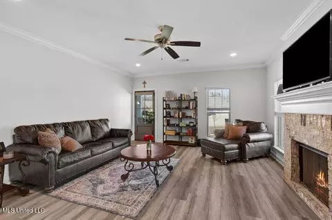 Other - 817 Long Leaf Cir, Brandon, MS 39042 photo 5 of 13