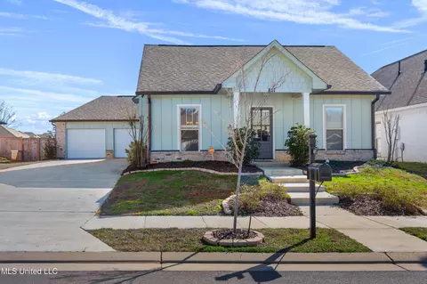 817 Long Leaf Cir, Brandon, MS 39042