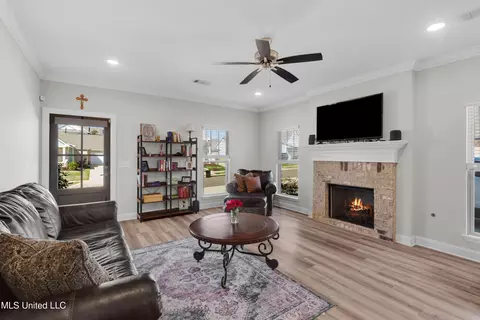 Other - 817 Long Leaf Cir, Brandon, MS 39042 photo 4 of 13