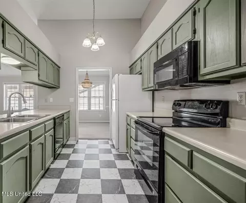 Kitchen - 270 Gaslight Cv, Hernando, MS 38632 photo 1 of 3