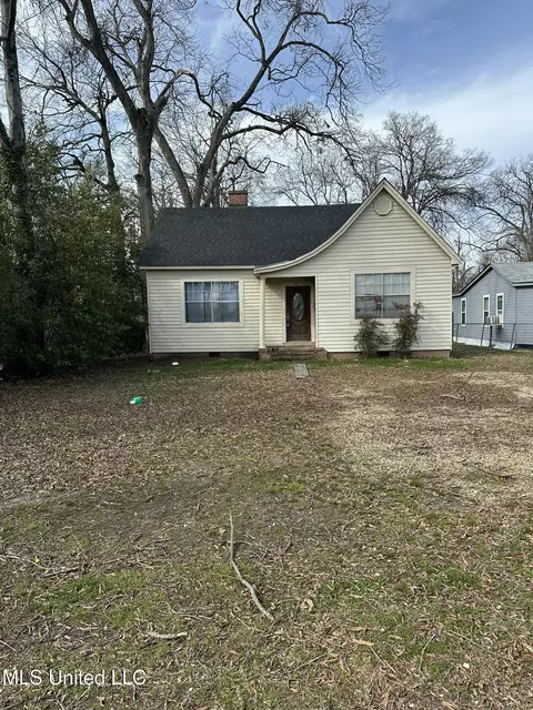 402 W Jefferson Ave, Greenwood, MS 38930