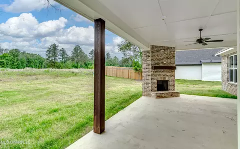 Exterior - 122 Grayson Way, Madison, MS 39110 photo 7 of 10