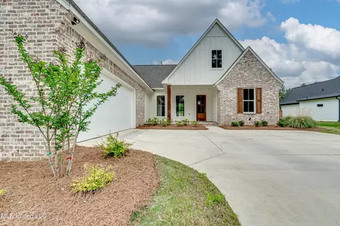 Exterior - 122 Grayson Way, Madison, MS 39110 photo 3 of 10