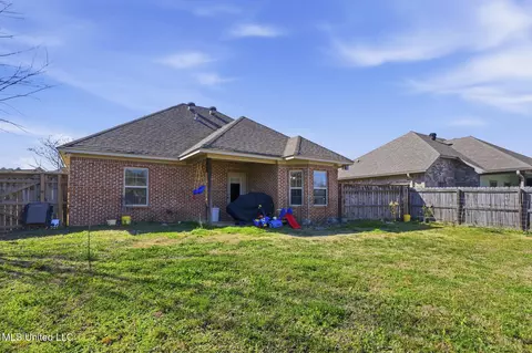 Exterior - 309 Flagstone Dr, Brandon, MS 39042 photo 3 of 4