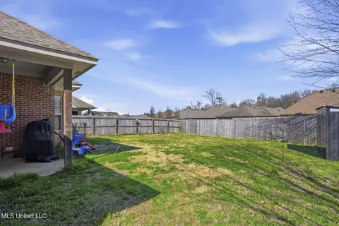 Exterior - 309 Flagstone Dr, Brandon, MS 39042 photo 2 of 4