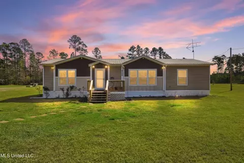 9302 Seaman Rd, Vancleave, MS 39565