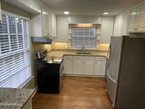 Kitchen - 113 Brady Dr, Brookhaven, MS 39601 photo 1 of 4