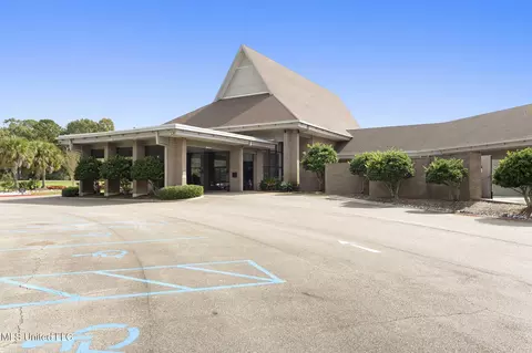 Exterior - 288 Highpoint Dr, Diamondhead, MS 39525 photo 9 of 11