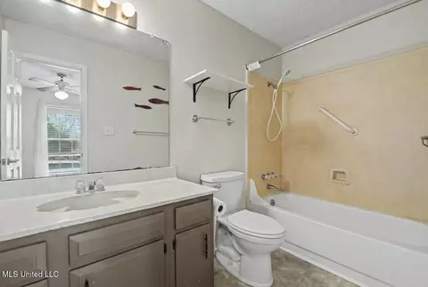 Bath - 288 Highpoint Dr, Diamondhead, MS 39525 photo 3 of 3