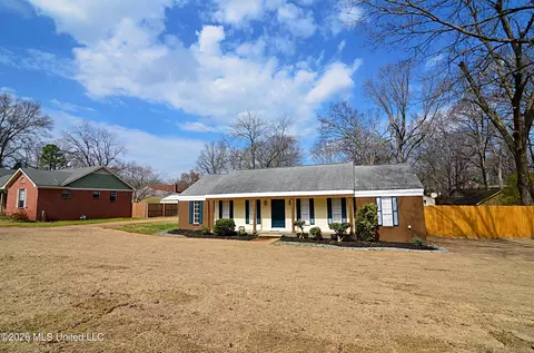 4490 S Big Horn Dr, Nesbit, MS 38651