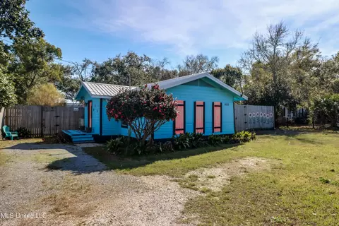 1625 3rd St, Gulfport, MS 39501