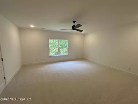 Bedroom - 7000 Vaiden Rd, Hernando, MS 38632 photo 3 of 6