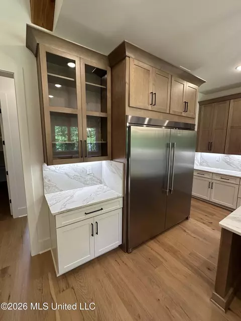 Kitchen - 7000 Vaiden Rd, Hernando, MS 38632 photo 2 of 2