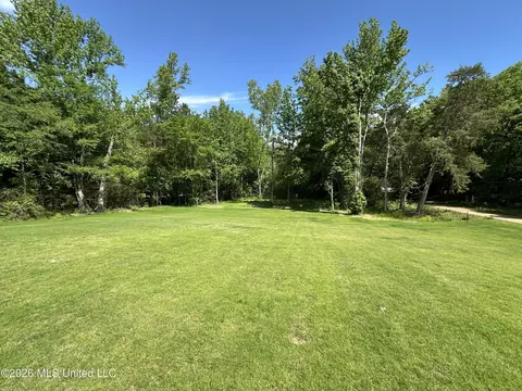 Exterior - 7000 Vaiden Rd, Hernando, MS 38632 photo 3 of 3