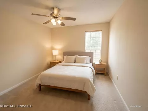 Bedroom - 521 Berwick Dr, Brandon, MS 39047 photo 2 of 3