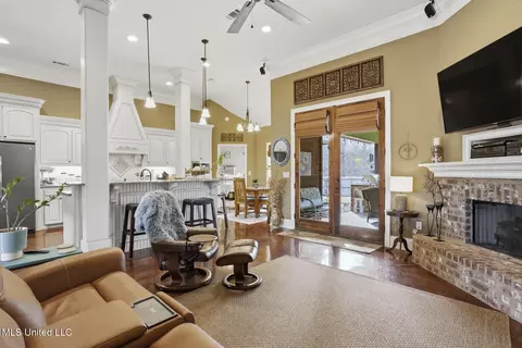 Other - 128 Belle Oak Dr, Brandon, MS 39042 photo 2 of 15