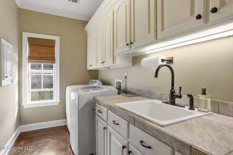 Other - 128 Belle Oak Dr, Brandon, MS 39042 photo 6 of 15