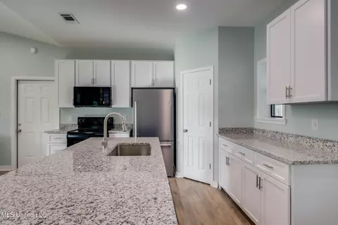 Kitchen - 92 Daniels Way, Saucier, MS 39574 photo 2 of 2