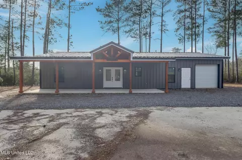 92 Daniels Way, Saucier, MS 39574