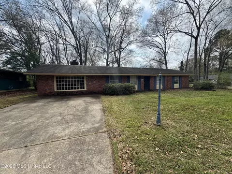 Exterior - 3218 Meadow Forest Dr, Jackson, MS 39212 photo 1 of 6